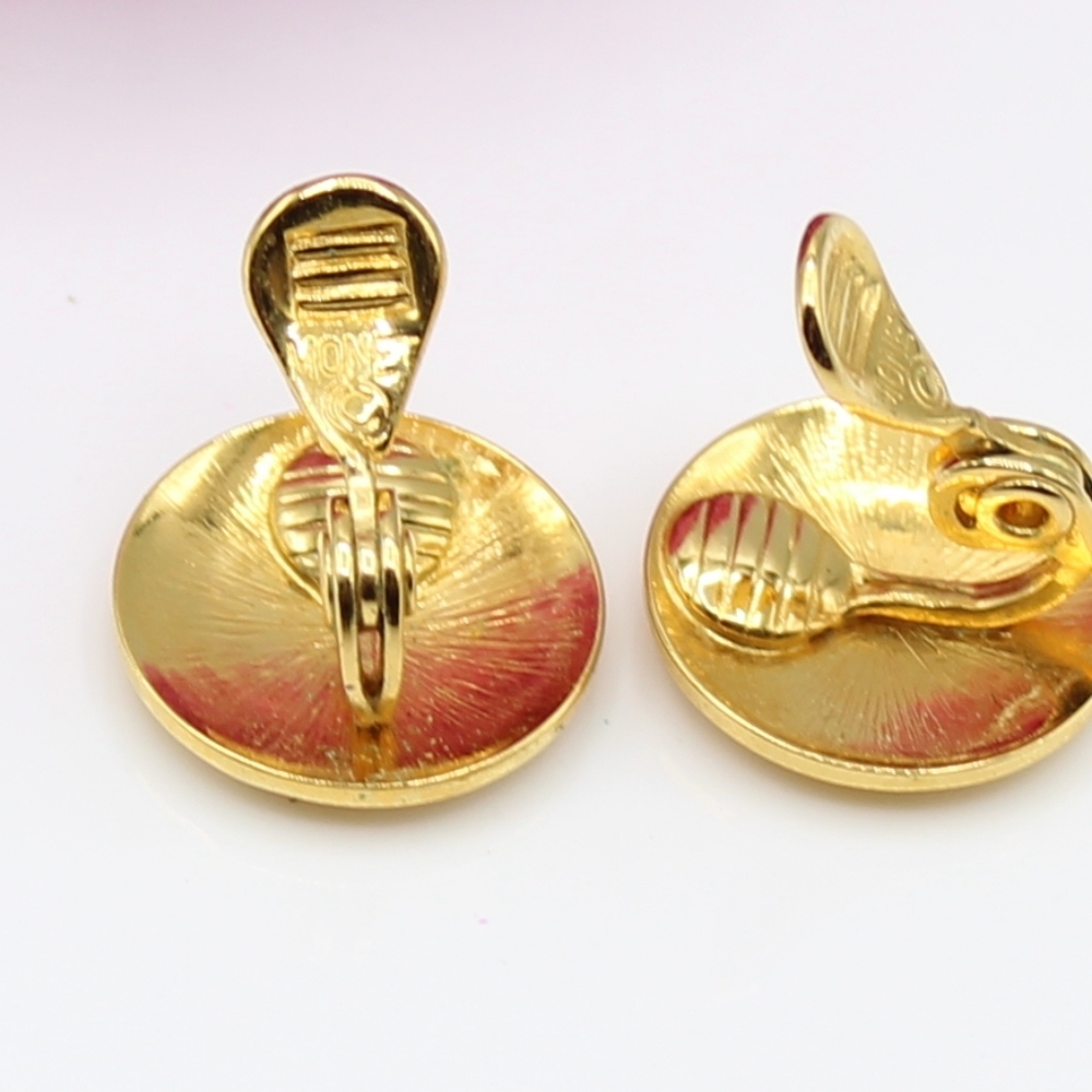 Vintage Monet textured button earrings - Picture 3 of 7